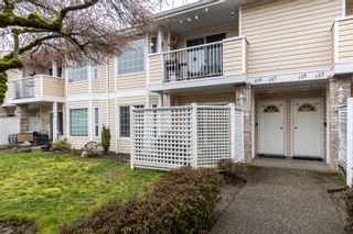 Photo 2: 136 5641 201 Street in Langley: Langley City Townhouse for sale in "The Huntington" : MLS®# R2858240
