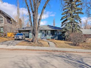 Photo 5: 708 Imperial Way SW in Calgary: Britannia Detached for sale : MLS®# A2040005