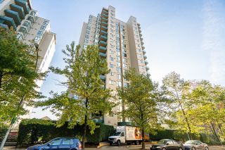 Photo 1: 1101 420 CARNARVON Street in New Westminster: Downtown NW Condo for sale in "CARNARVON PLACE" : MLS®# R2738747