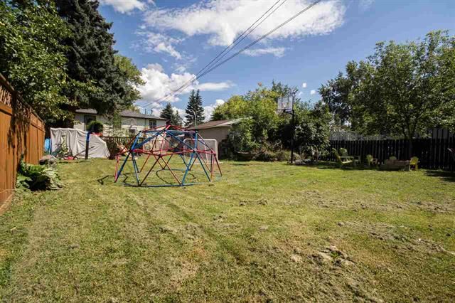 Main Photo:  in : Brittania Youngstown House for sale (Edmonton) 