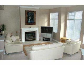 Photo 3: 124 2979 PANORAMA DR in Coquitlam: Westwood Plateau Townhouse for sale in "DEERCREST ESTATES" : MLS®# V566893
