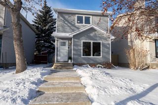 Photo 1: 11 Millside Crescent SW in Calgary: Millrise Detached for sale : MLS®# A2101133