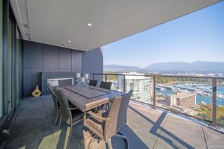 Photo 8: 2502 620 CARDERO Street in Vancouver: Coal Harbour Condo for sale (Vancouver West)  : MLS®# R2809994