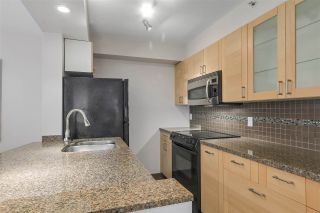 Photo 9: 401 1405 W 12TH Avenue in Vancouver: Fairview VW Condo for sale in "The Warrenton" (Vancouver West)  : MLS®# R2236549