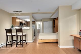 Photo 10: 2 2375 W BROADWAY in Vancouver: Kitsilano Condo for sale in "TALIESIN" (Vancouver West)  : MLS®# R2524547