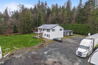 Photo 3: 8355 264 Street in Langley: County Line Glen Valley House for sale : MLS®# R2840221