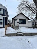 Main Photo: 212 1st Street East in Saskatoon: Buena Vista Residential for sale : MLS®# SK961914