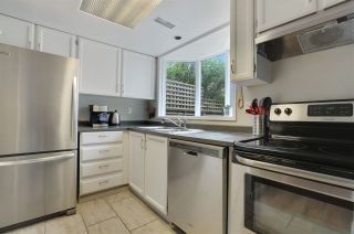 Photo 5: 14 230 W 15TH Street in North Vancouver: Central Lonsdale Townhouse for sale in "Lamplighter" : MLS®# R2166295
