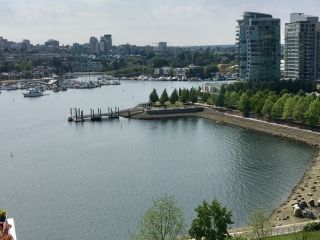 Photo 3: 1501 1383 MARINASIDE CRESCENT in Vancouver: Yaletown Condo for sale (Vancouver West)  : MLS®# R2195736