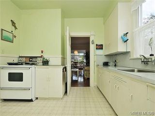Photo 11: 110 Wildwood Ave in VICTORIA: Vi Fairfield East House for sale (Victoria)  : MLS®# 636253