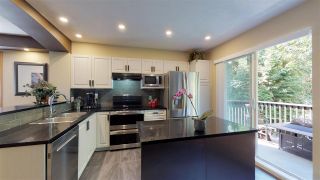 Photo 4: 138 6747 203 Street in Langley: Willoughby Heights Townhouse for sale in "Sagebrook" : MLS®# R2396835