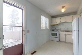 Photo 12: 315 405 64 Avenue NE in Calgary: Thorncliffe Row/Townhouse for sale : MLS®# A2013678