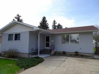 Photo 2: 71 MATHESON Crescent in Regina: Normanview Single Family Dwelling for sale (Regina Area 02)  : MLS®# 608345