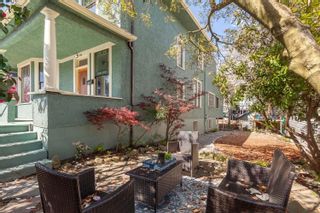 Photo 1: 601 E PENDER Street in Vancouver: Strathcona House for sale (Vancouver East)  : MLS®# R2870632