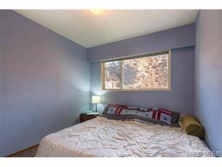 Photo 9: 1002 Karen Cres in VICTORIA: SE Quadra House for sale (Saanich East)  : MLS®# 725063