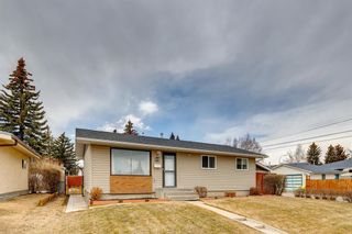 Photo 2: 609 Agate Crescent SE in Calgary: Acadia Detached for sale : MLS®# A2039799