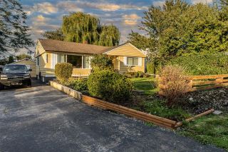 Photo 2: 46649 CEDAR Avenue in Chilliwack: Chilliwack E Young-Yale House for sale : MLS®# R2627822