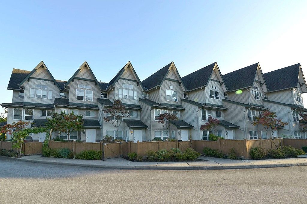 Main Photo: 2 1380 CITADEL DRIVE: Townhouse for sale : MLS®# R2004864