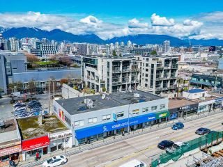 Photo 2: 433 W BROADWAY in Vancouver: Mount Pleasant VW Office for sale (Vancouver West)  : MLS®# C8052072