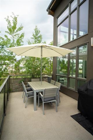Photo 39: 967 73 Street SW in Calgary: West Springs Detached for sale : MLS®# A1237346