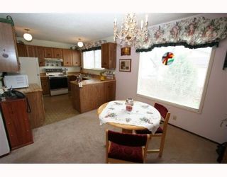 Photo 4:  in CALGARY: Whitehorn Residential Detached Single Family for sale (Calgary)  : MLS®# C3262057