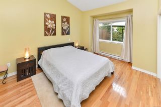 Photo 17: 1058 HOLLY PARK Rd in Central Saanich: CS Brentwood Bay Half Duplex for sale : MLS®# 917203