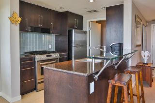 Photo 7: 2102 638 BEACH Crescent in Vancouver: Yaletown Condo for sale in "ICON 1" (Vancouver West)  : MLS®# R2002711