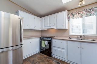 Photo 19: 117 2303 CRANLEY Drive in Surrey: King George Corridor Manufactured Home for sale in "Sunnyside Estates" (South Surrey White Rock)  : MLS®# R2738866