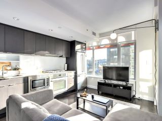 Photo 7: 607 161 E 1ST Avenue in Vancouver: Mount Pleasant VE Condo for sale in "Block 100" (Vancouver East)  : MLS®# R2880477