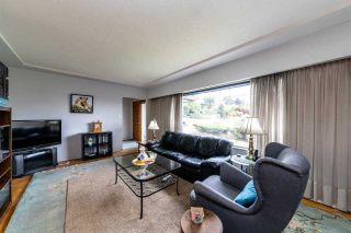 Photo 2: 7789 DOW AVENUE in Burnaby: South Slope House for sale (Burnaby South)  : MLS®# R2404134
