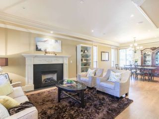 Photo 2: 878 W 27TH AVENUE in Vancouver: Cambie House for sale (Vancouver West)  : MLS®# R2212109