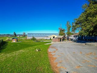Photo 8: 1033 YORK Road in Abbotsford: Sumas Prairie House for sale : MLS®# R2848637