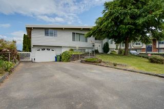 Photo 1: 9702 EPP Drive in Chilliwack: Chilliwack Proper East House for sale : MLS®# R2709837