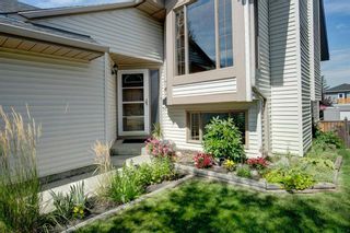 Photo 2: 68 Shawfield Way SW in Calgary: Shawnessy Detached for sale : MLS®# A1143071