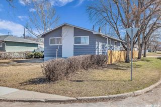 Photo 3: 1602 H Avenue North in Saskatoon: Mayfair Residential for sale : MLS®# SK965786