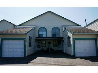 Photo 3: 202 21937 48TH Avenue in Langley: Murrayville Townhouse for sale in "ORANGEWOOD" : MLS®# F1401058