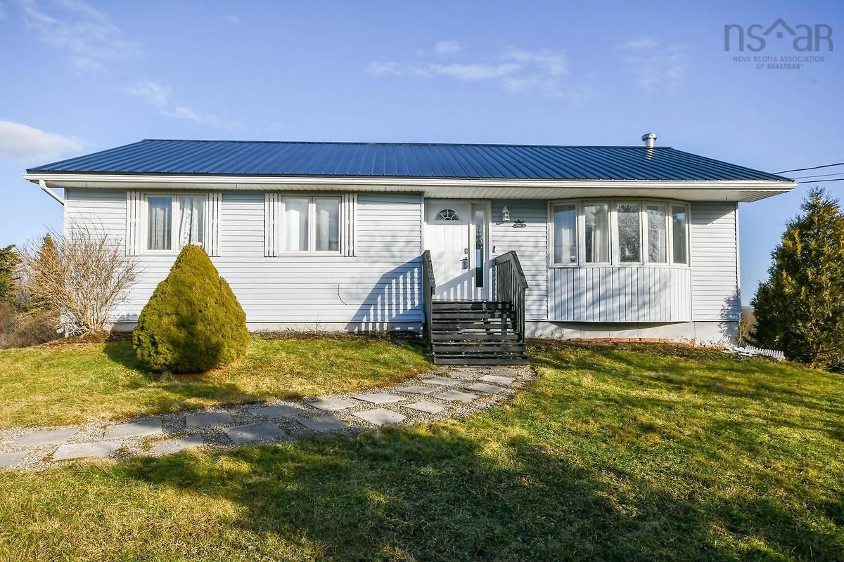 Main Photo: 1182 Prospect Bay Road in Prospect Bay: 40-Timberlea, Prospect, St. Marg Residential for sale (Halifax-Dartmouth)  : MLS®# 202400777