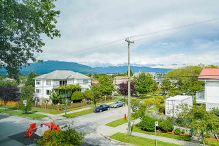 Photo 24: 1013 - 1015 LAKEWOOD Drive in Vancouver: Grandview Woodland 1/2 Duplex for sale in ""THE DRIVE"" (Vancouver East)  : MLS®# R2472521
