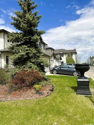 Main Photo: 32 3101 Tregarva Drive East in Regina: River Bend Residential for sale : MLS®# SK971653