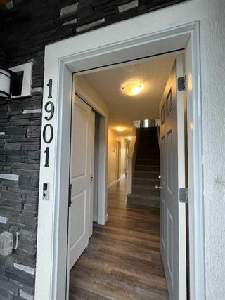 Photo 3: 1901 Jumping Pound Common: Cochrane Row/Townhouse for sale : MLS®# A2064268