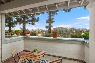 Main Photo: CLAIREMONT Townhouse for sale : 2 bedrooms : 3075 Old Bridgeport Way in San Diego