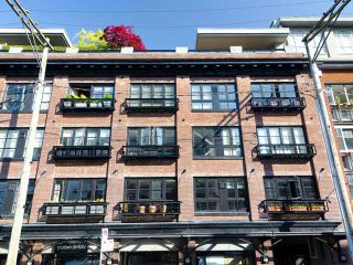 Photo 1: 305 1066 HAMILTON Street in Vancouver: Yaletown Condo for sale in "The New Yorker" (Vancouver West)  : MLS®# V1056942