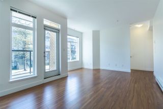 Photo 3: 209 5649 KINGS Road in Vancouver: University VW Townhouse for sale in "GALLERIA" (Vancouver West)  : MLS®# R2400501