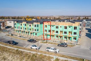 Photo 2: 169 Greenbriar Place NW in Calgary: Greenwood/Greenbriar Row/Townhouse for sale : MLS®# A2018922