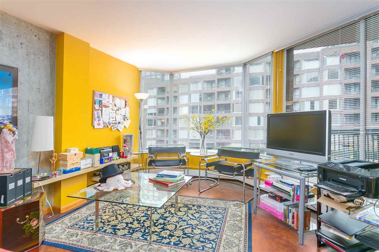 Main Photo: 417 1333 HORNBY STREET in Vancouver: Downtown VW Condo for sale (Vancouver West)  : MLS®# R2236200