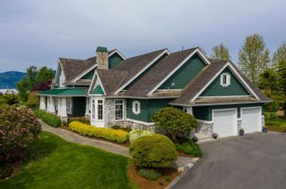Photo 3: 1152 BOWMAN Road in Abbotsford: Sumas Prairie House for sale : MLS®# R2642930