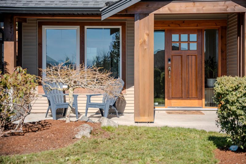 FEATURED LISTING: 6388 PICADILLY Place Sechelt