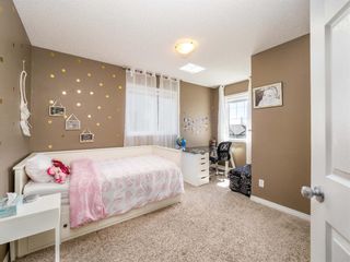 Photo 18: 72 Everglen Way SW in Calgary: Evergreen Detached for sale : MLS®# A1214947
