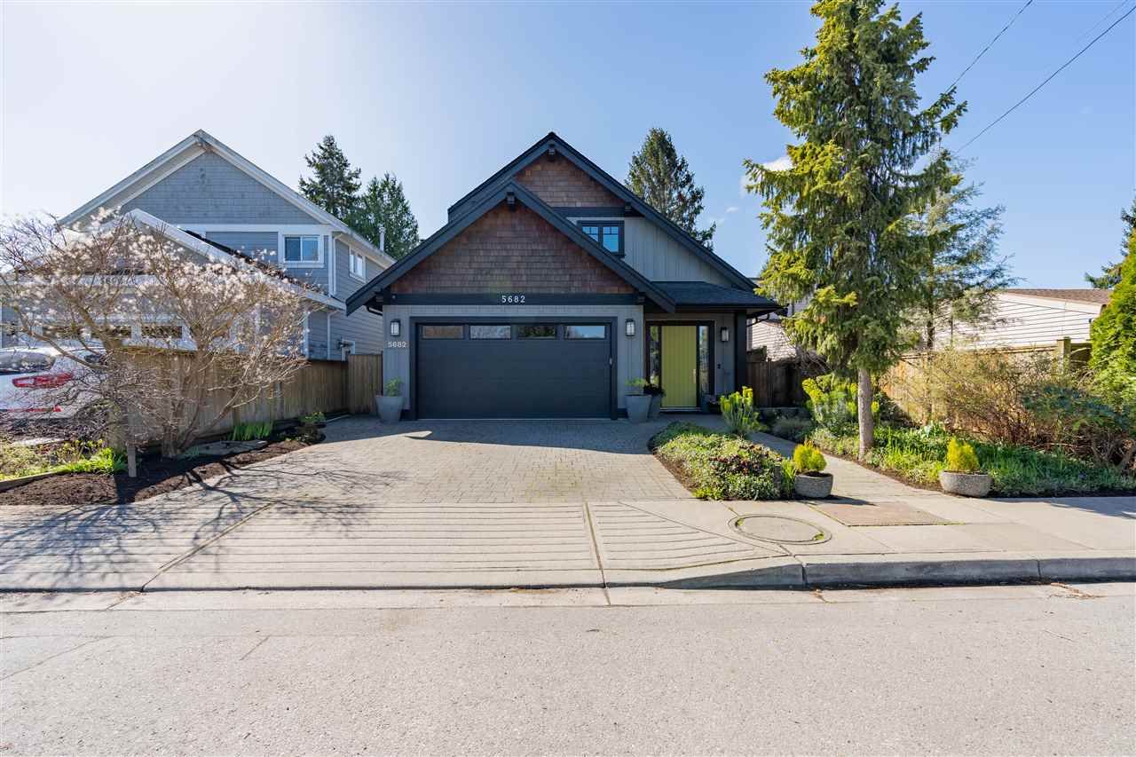 Main Photo: 5682 CRESCENT DRIVE in Delta: Hawthorne House for sale (Ladner)  : MLS®# R2568751