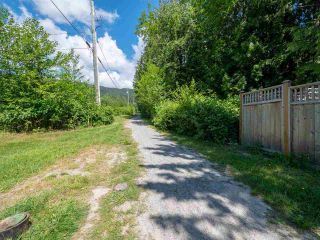 Photo 19: 803 GERUSSI Lane in Gibsons: Gibsons & Area 1/2 Duplex for sale (Sunshine Coast)  : MLS®# R2273897